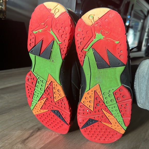 Air Jordan Marvin Martians - Picture 4 of 5